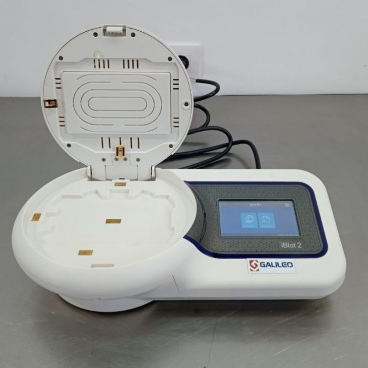 life-technologies-iblot-2-dry-blotting-system.jpg
